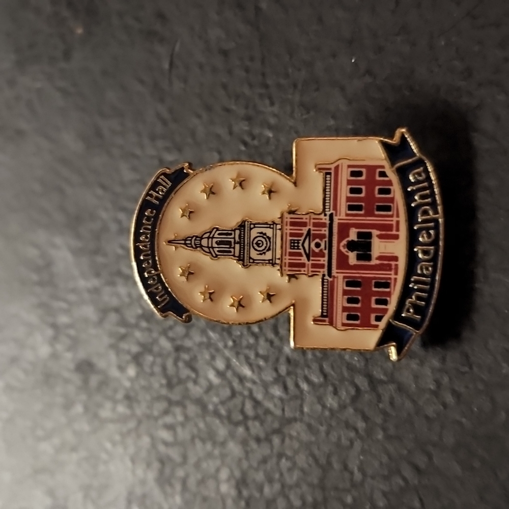 Philadelphia independence hall pin